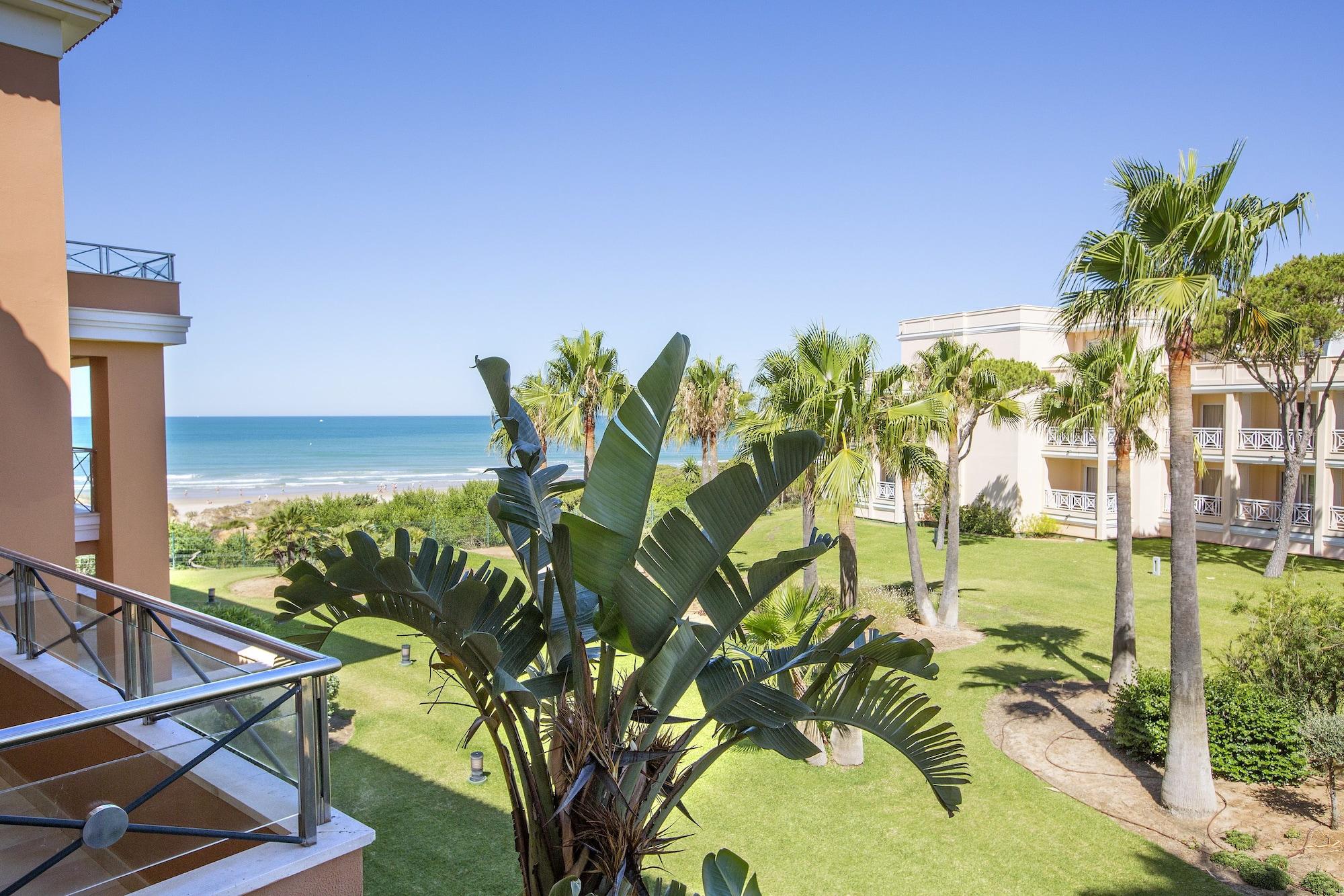 Hipotels Barrosa Palace & Spa 치클라나 데 라 프론테라 외부 사진 View of the beach from the hotel
