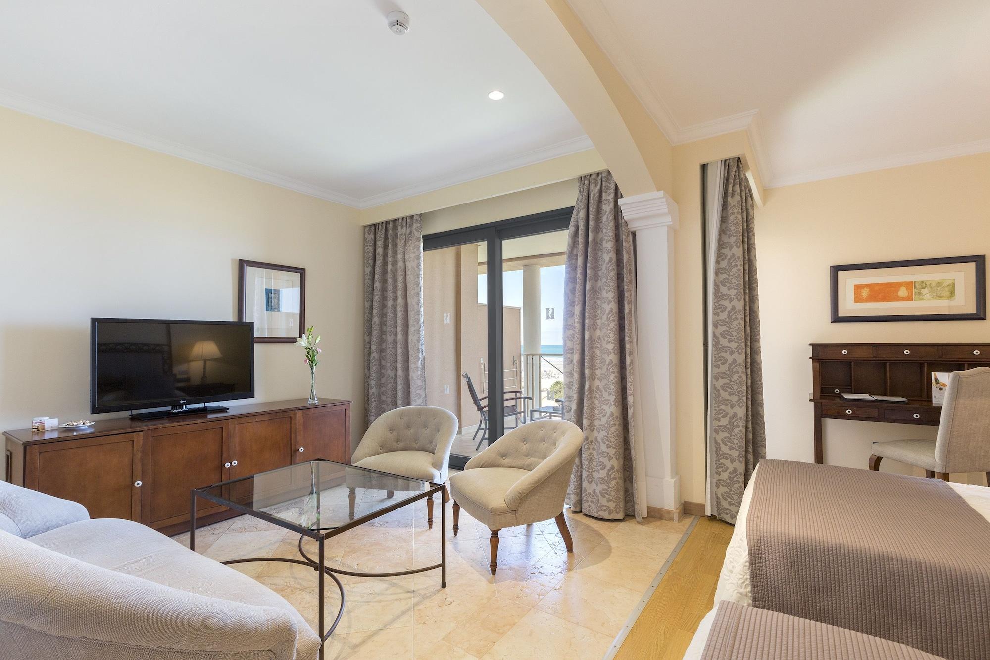 Hipotels Barrosa Palace & Spa 치클라나 데 라 프론테라 외부 사진 A room at the hotel