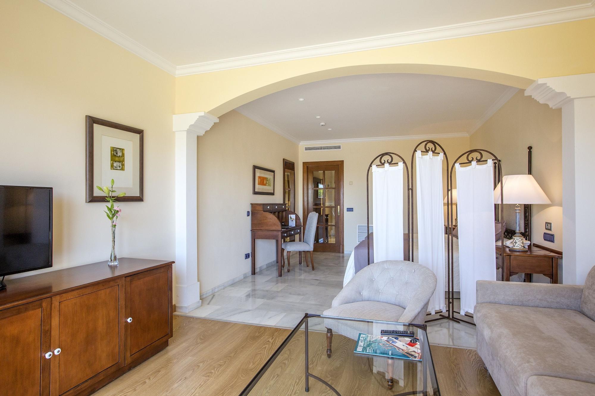 Hipotels Barrosa Palace & Spa 치클라나 데 라 프론테라 외부 사진 A suite at the hotel