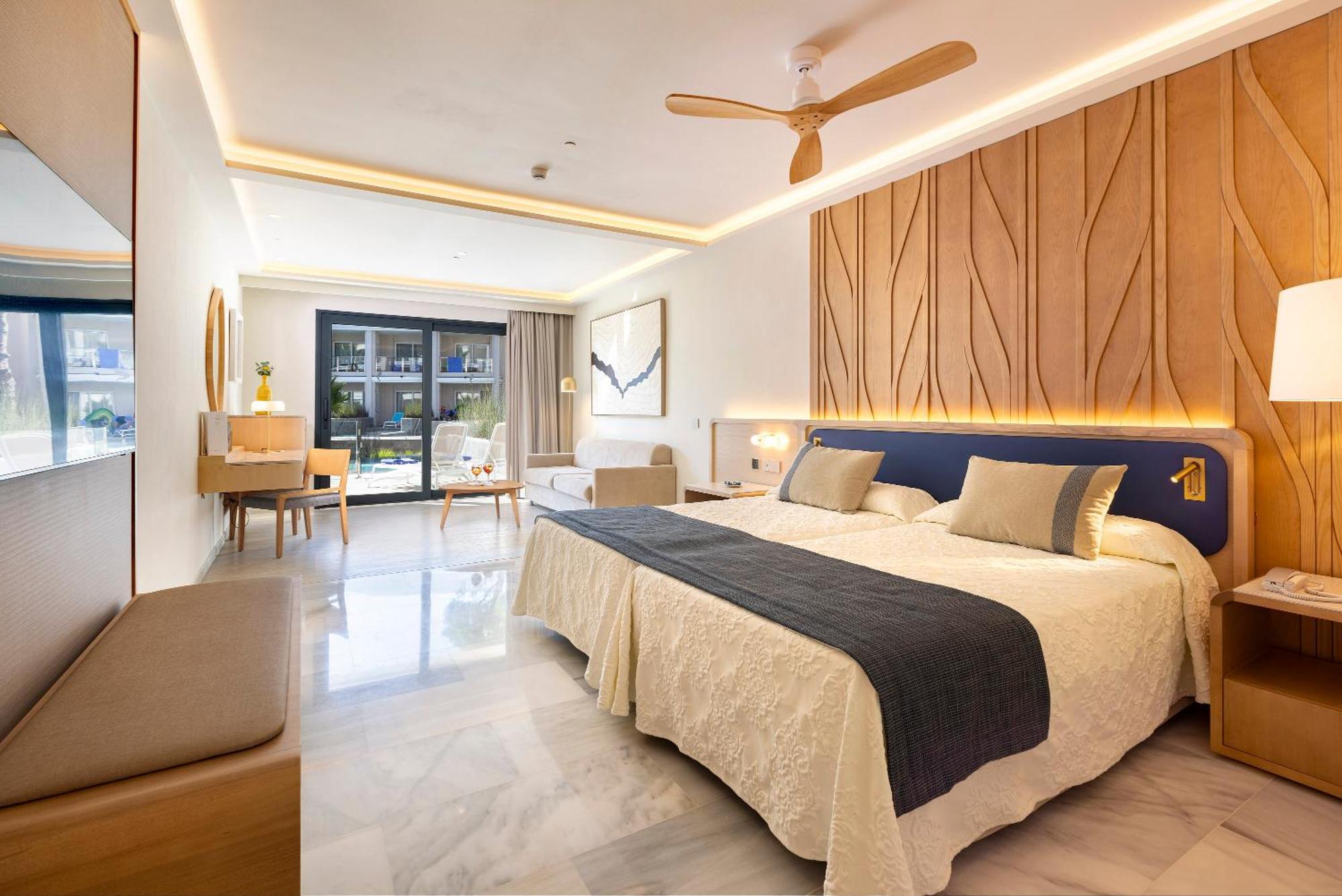 Hipotels Barrosa Palace & Spa 치클라나 데 라 프론테라 외부 사진 Deluxe Room