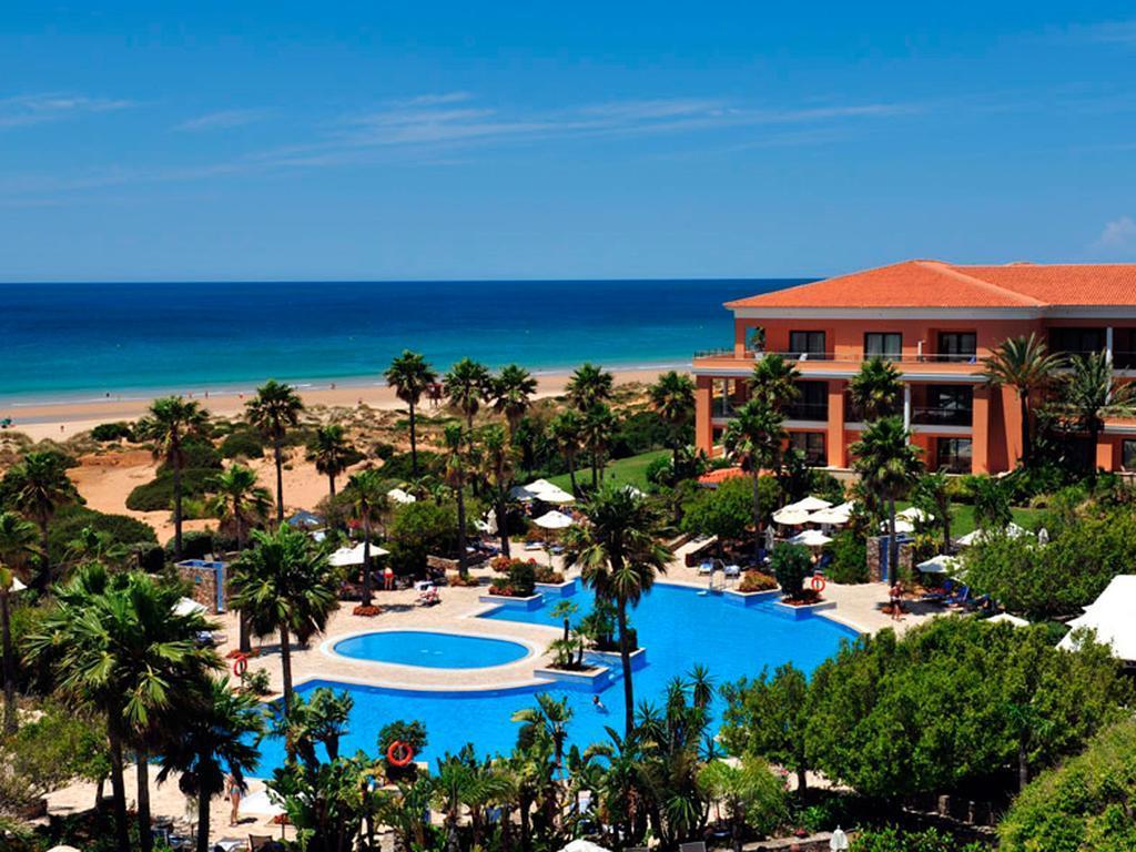 Hipotels Barrosa Palace & Spa 치클라나 데 라 프론테라 외부 사진 The resort's swimming pool